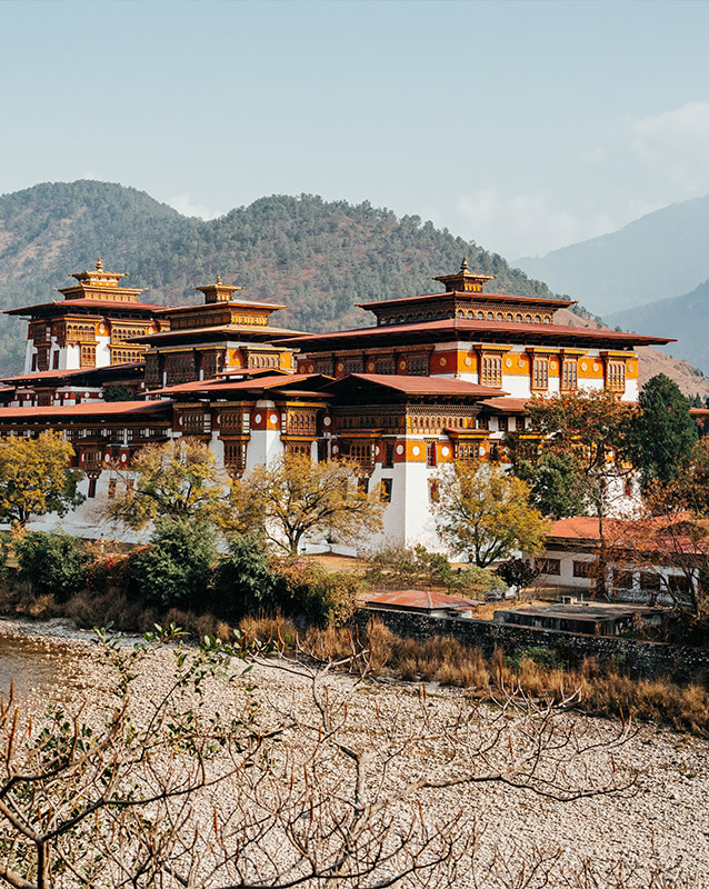 Thimphu – Bumthang – Gangtey – Punakha – Paro